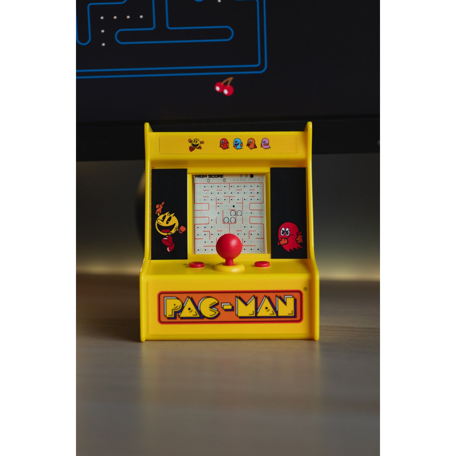 Fizz Creations PAC-Man Crystal Ball Light. Retro Gaming Desk Lamp. USB Powered. Classic Arcade Gaming Gift Mood Lamp. Mood Lighting Night Light Kids Retro Gaming Gifts Pac Man Mood Lights - View #12