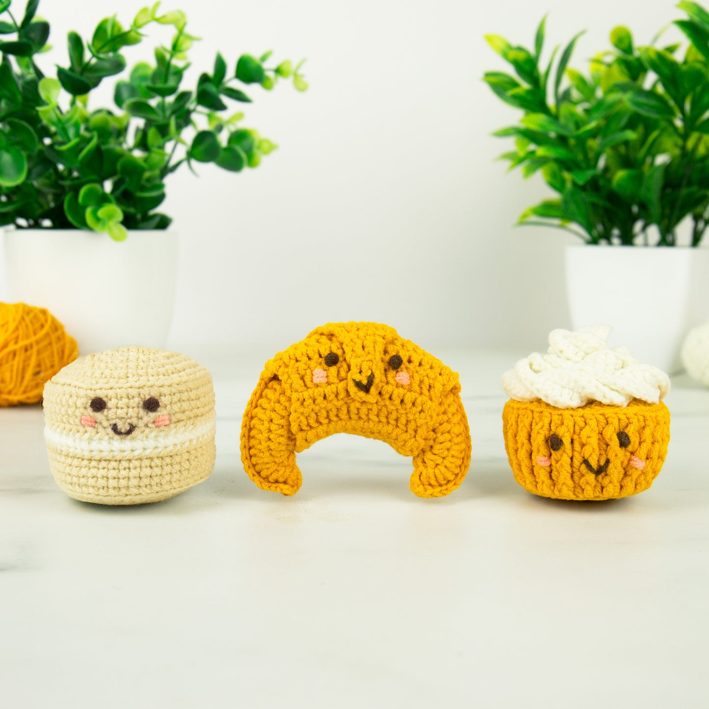Gift Republic - Pocket Crochet Crafts: Mini Patisserie