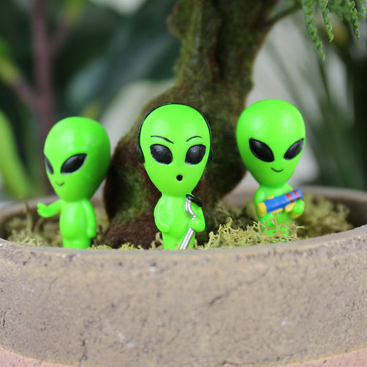 Mini Plant Pot Glow In The Dark Aliens