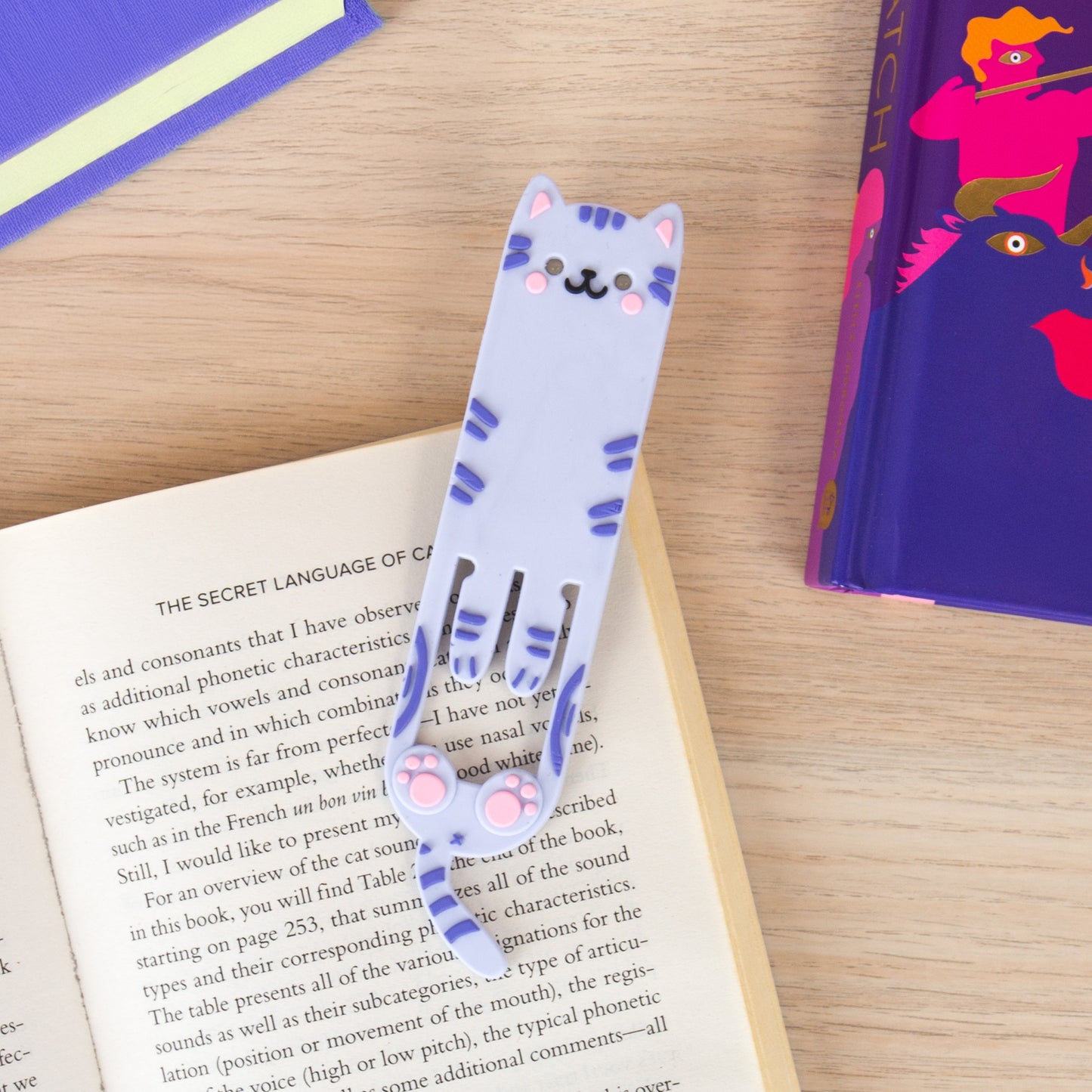 Gift Republic - Reading Light - Cat