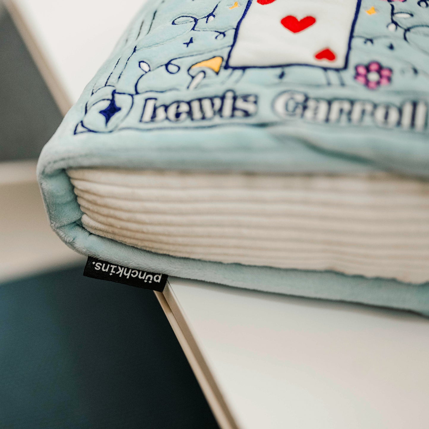 Punchkins - XL Booksie - Alice in Wonderland